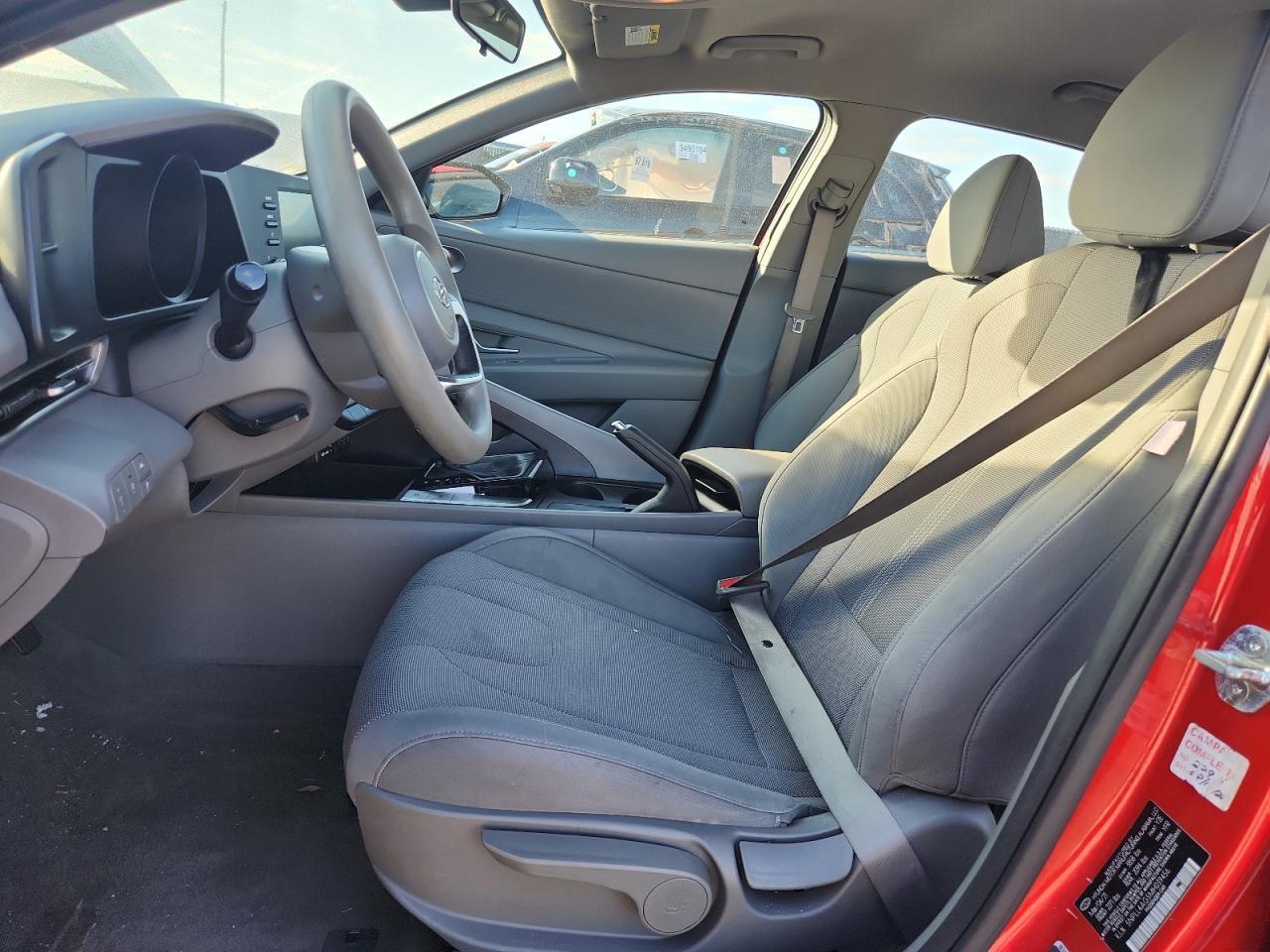 2021 Hyundai Elantra - Фото 7