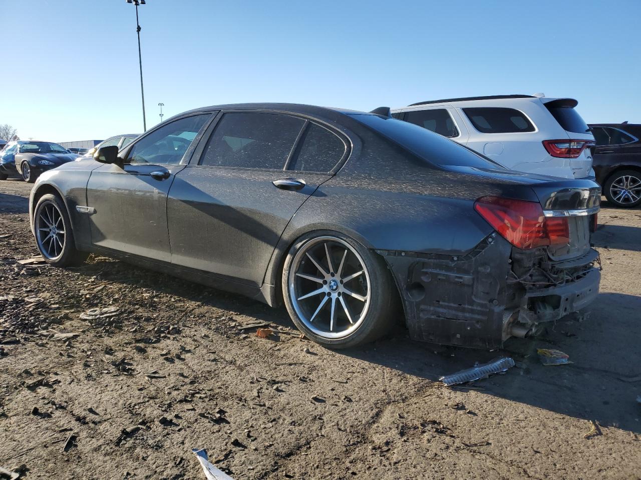 2013 BMW 750 Li - Image 2