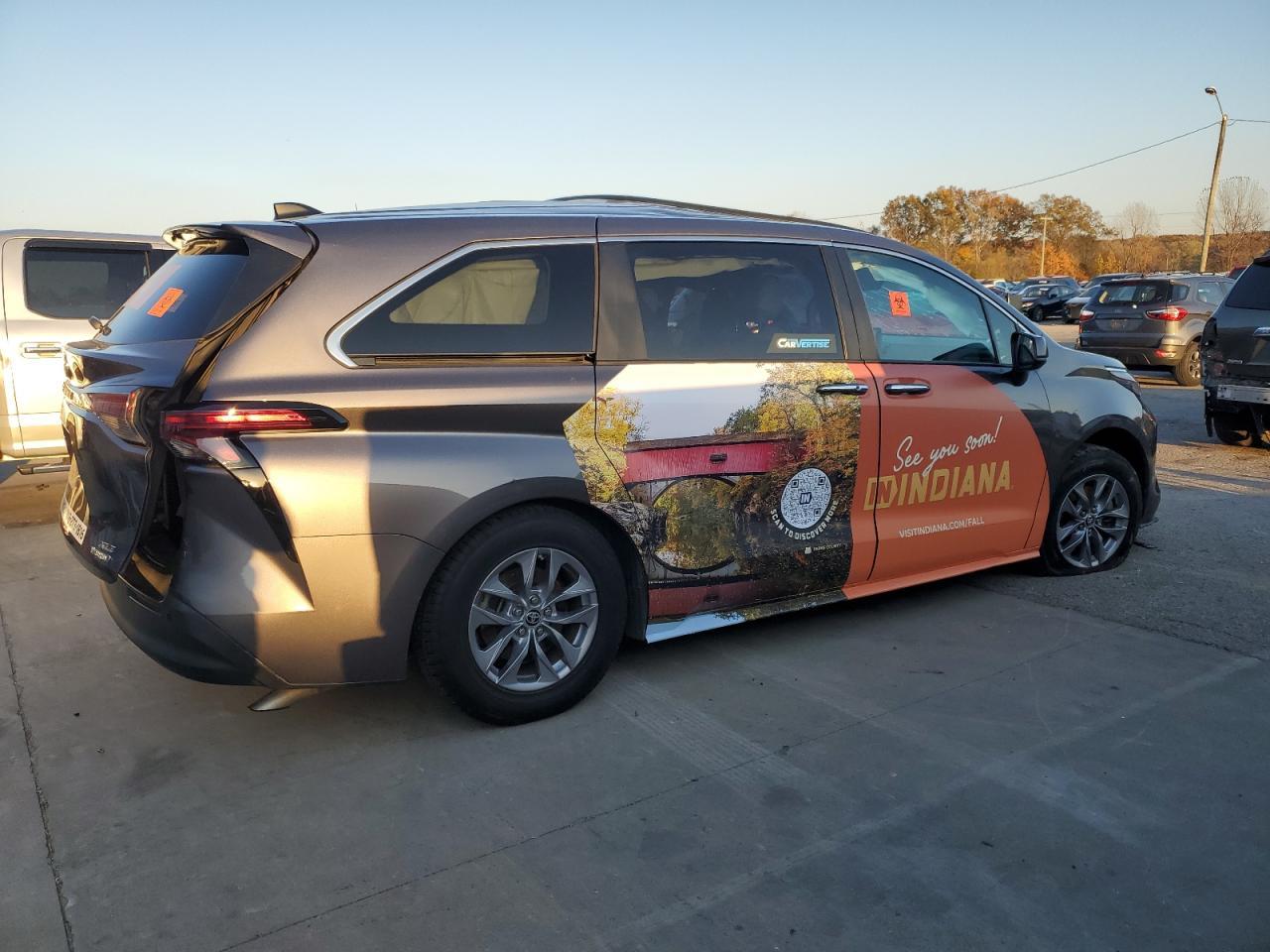 2022 Toyota Sienna Xle - Фото 3