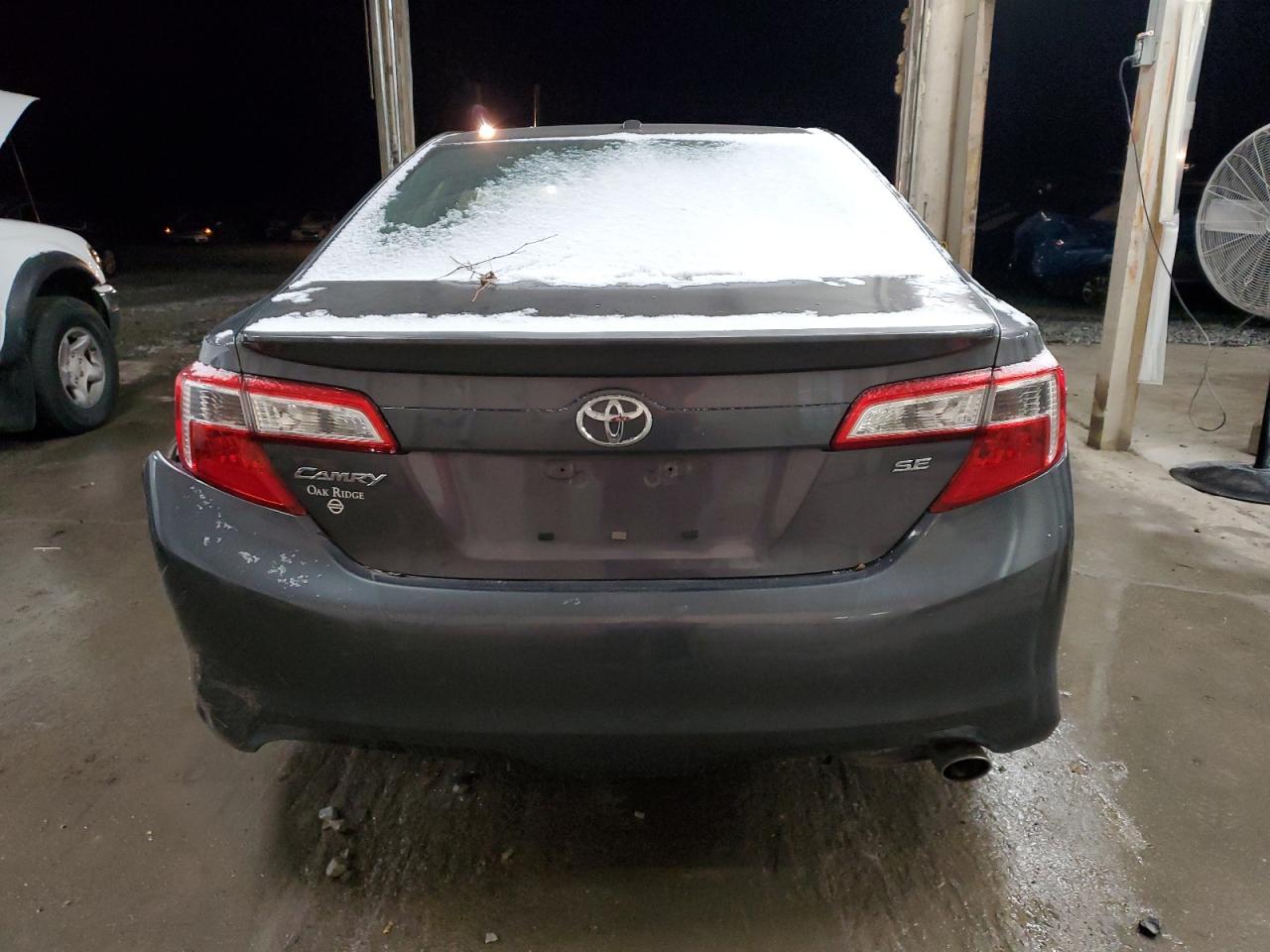 2014 Toyota Camry L - Image 6