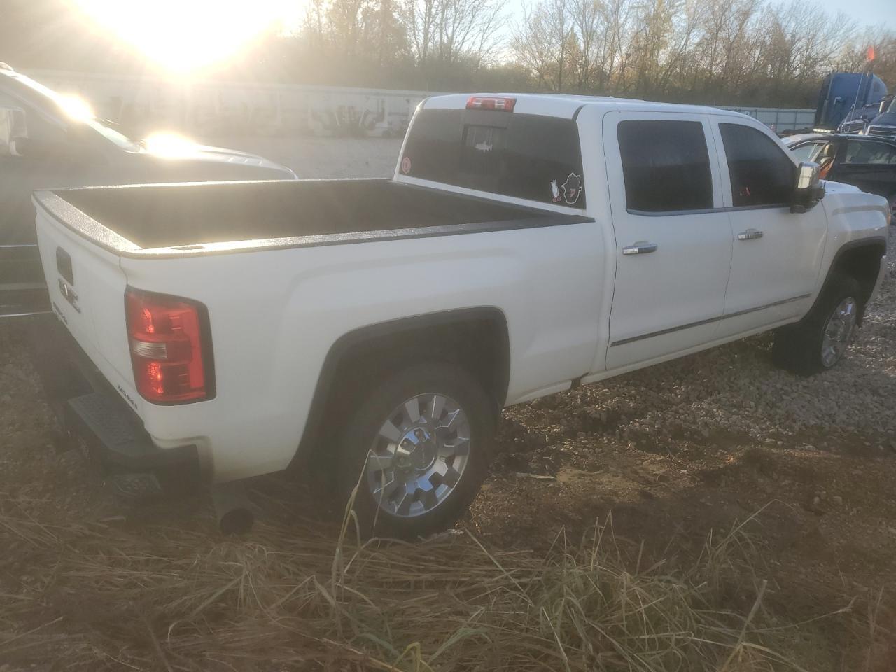2016 GMC Sierra K3500 Denali - Фото 3