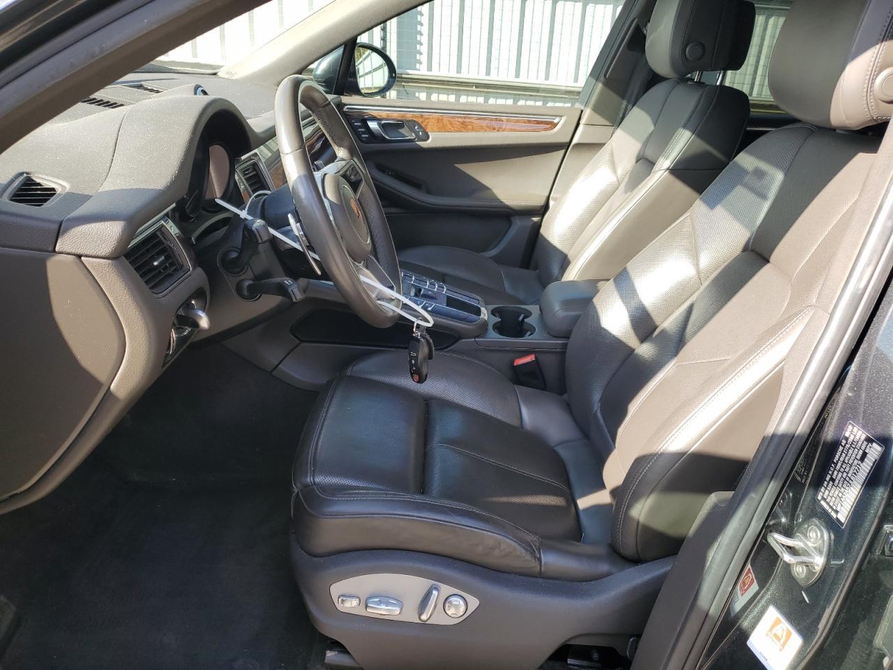 2018 Porsche Macan - Image 7