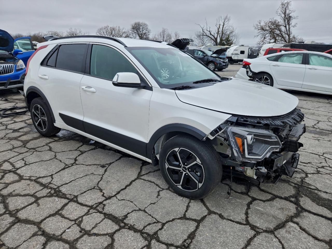 2023 Kia Niro Ex - Image 4