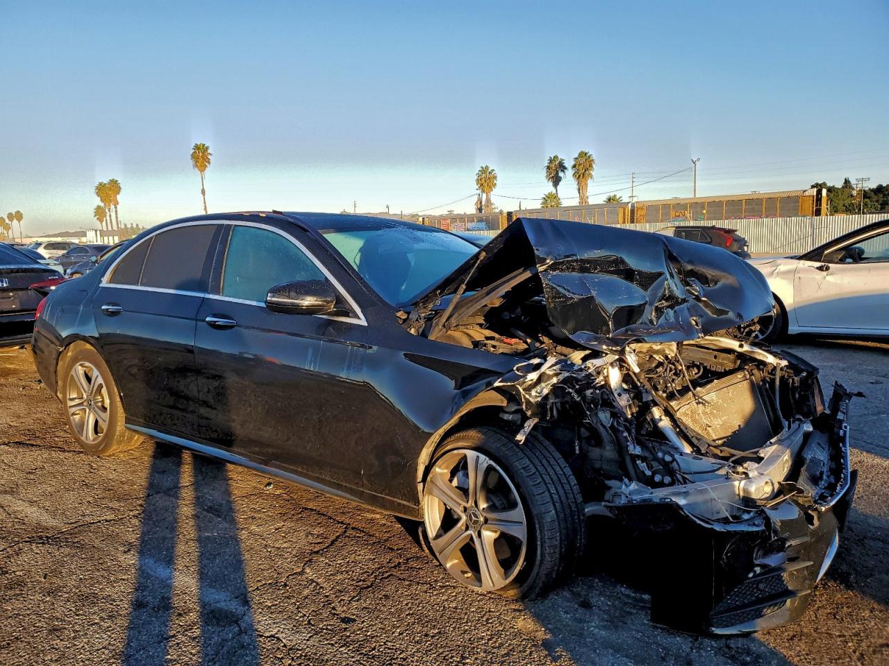 2019 Mercedes-Benz E 300 4Matic - Image 4