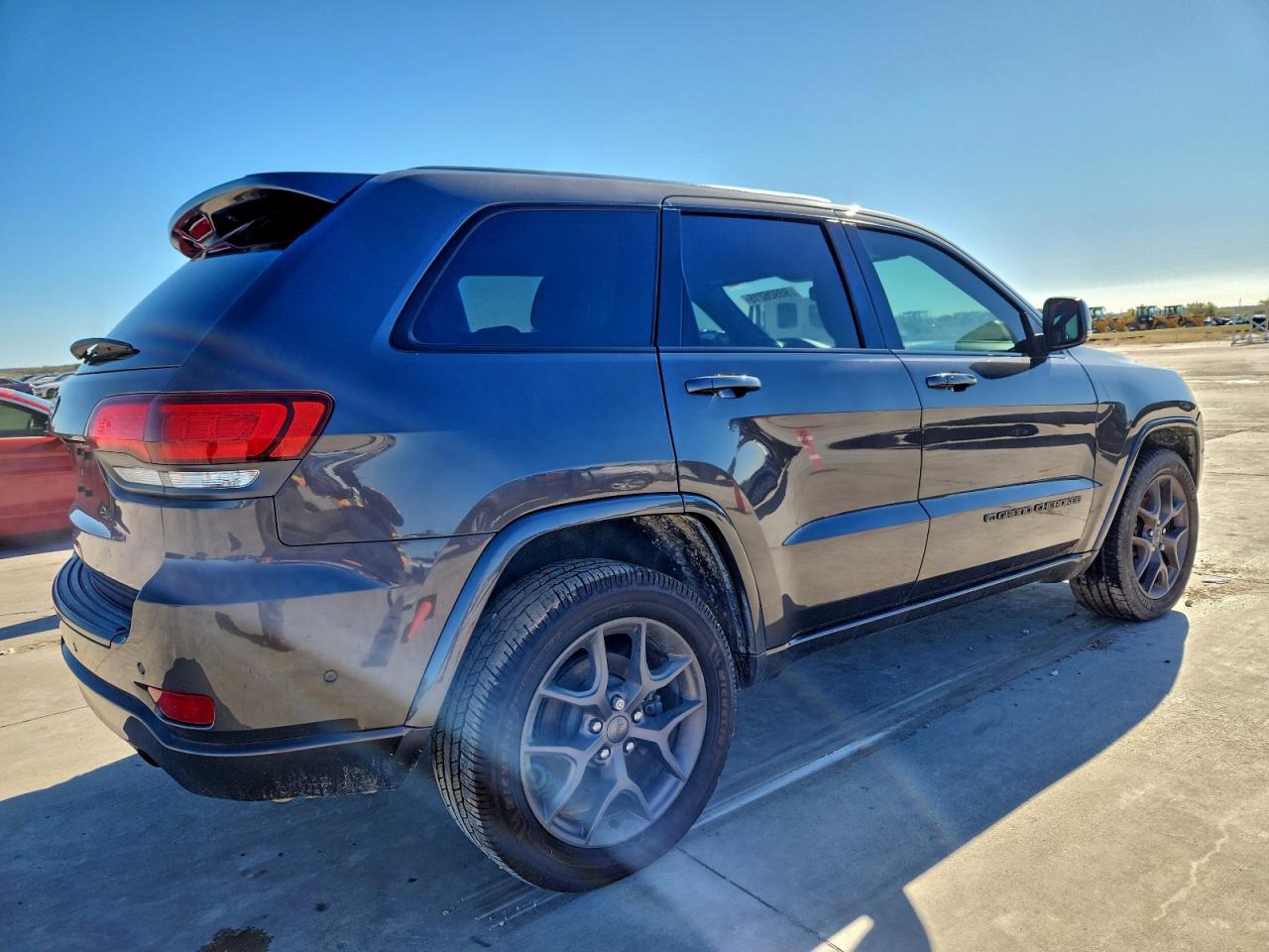 2021 Jeep Grand Cherokee Limited - Фото 3