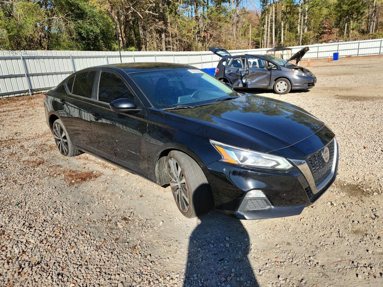 2019 Nissan Altima Sr - Image 4