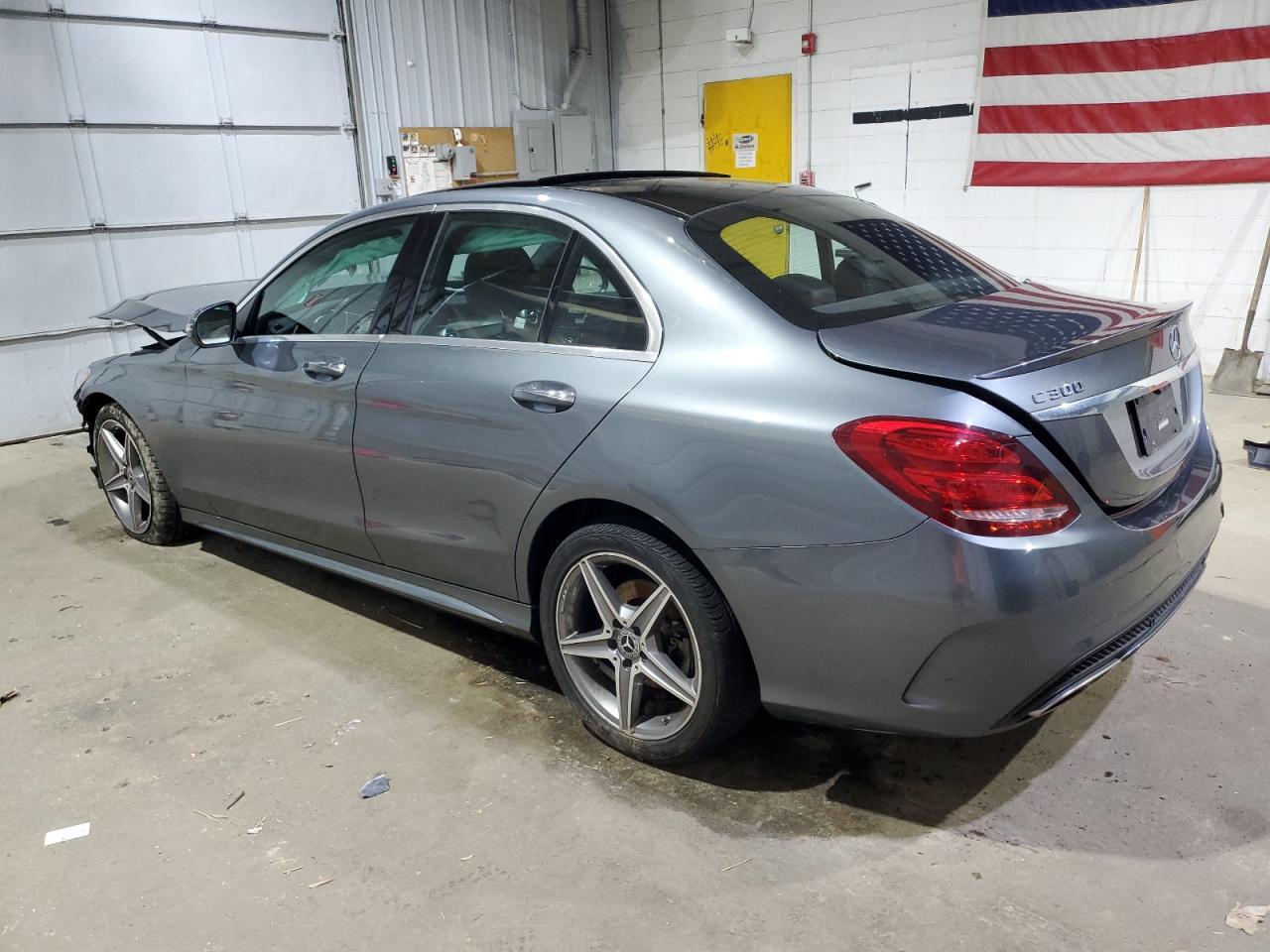 2017 Mercedes-Benz C 300 4Matic - Фото 2