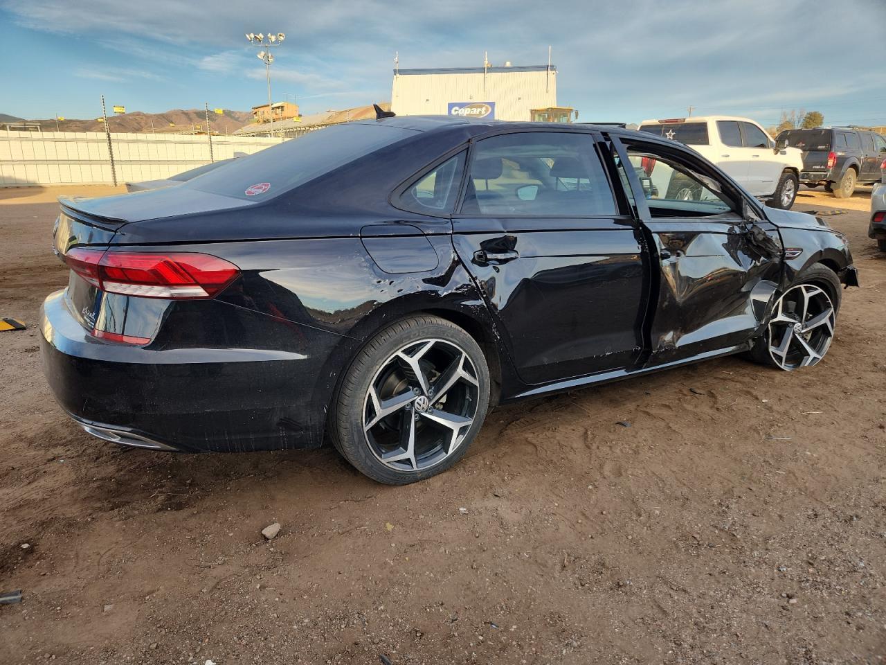 2020 Volkswagen Passat R-Line - Фото 3