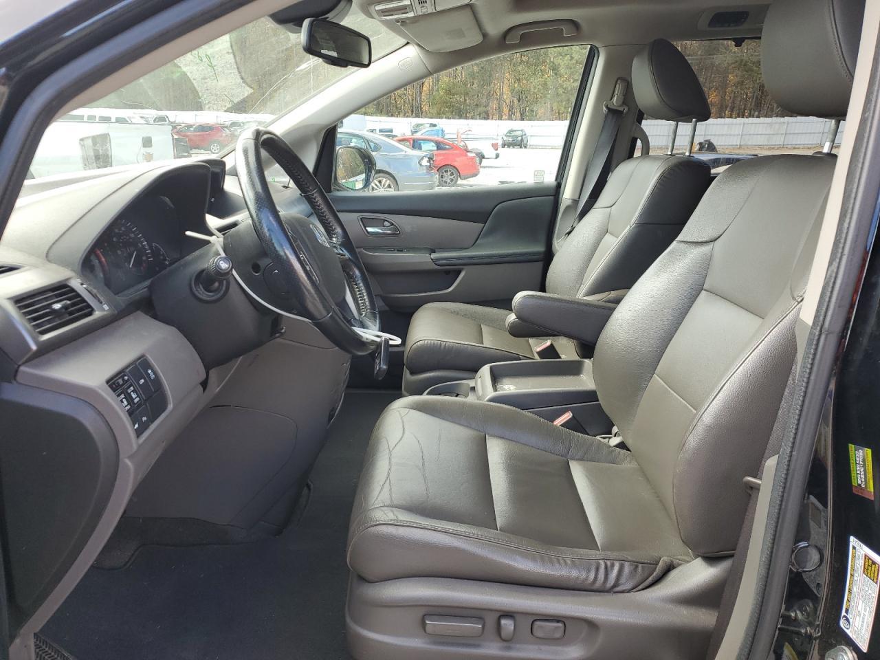 2015 Honda Odyssey Touring - Image 7