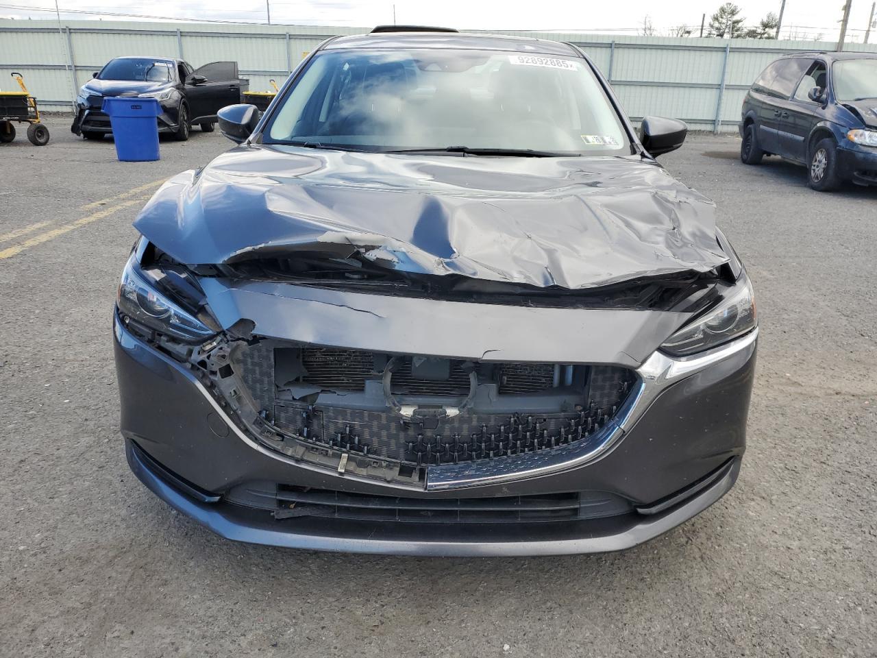 2018 Mazda 6 Touring - Image 5