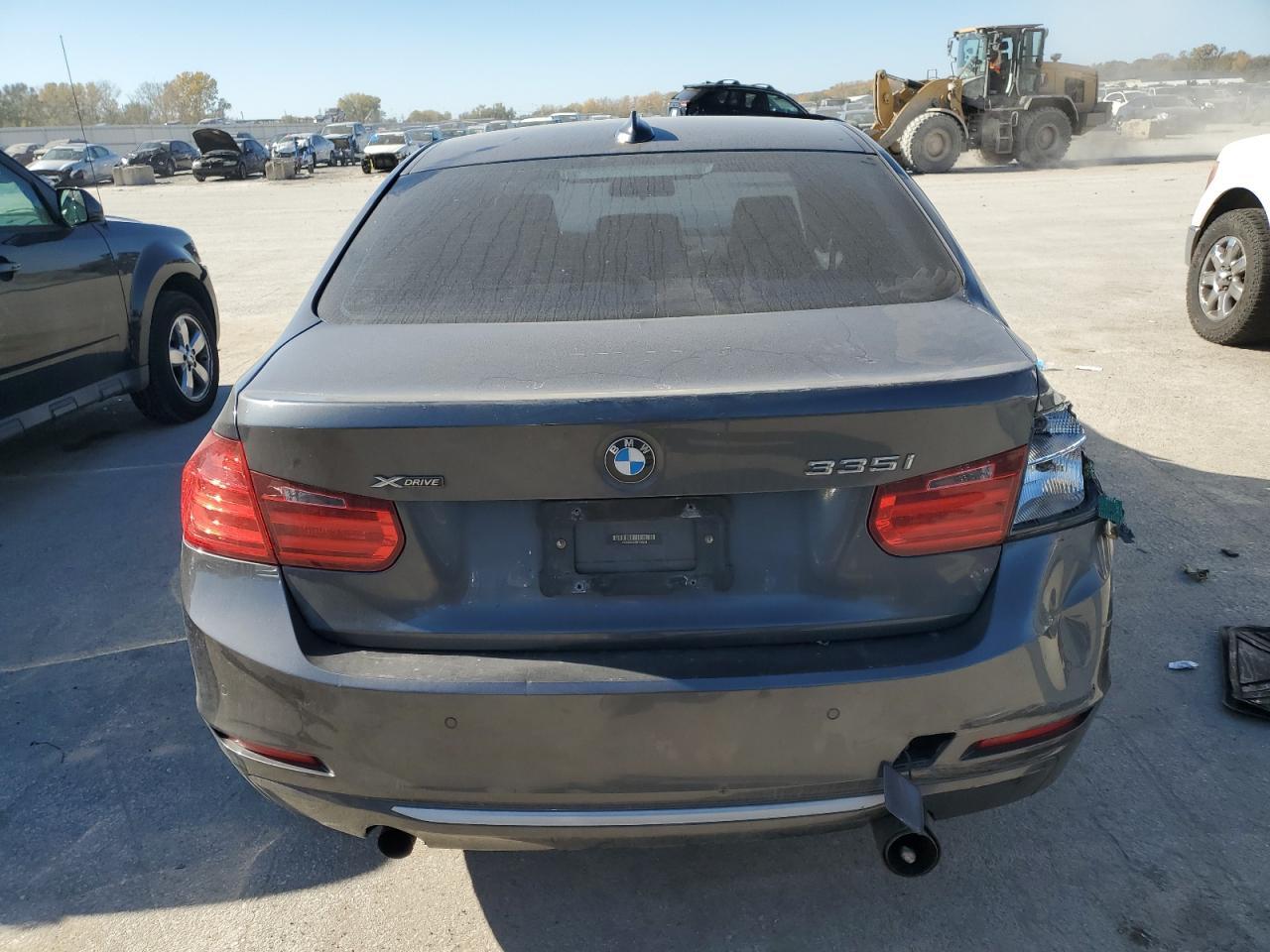 2013 BMW 335 Xi - Image 6