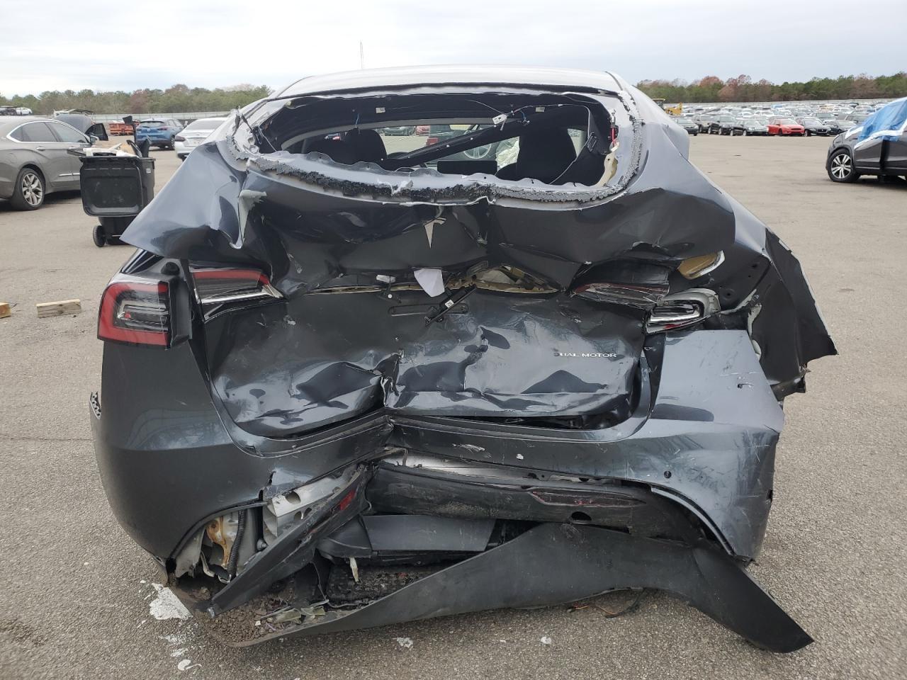 2022 Tesla Model Y - Image 6