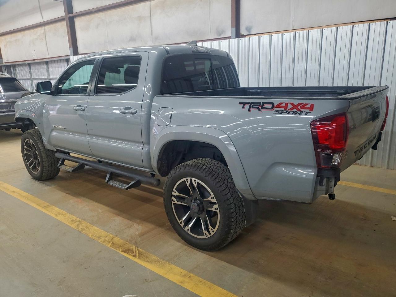 2019 Toyota Tacoma Double Cab - Image 2