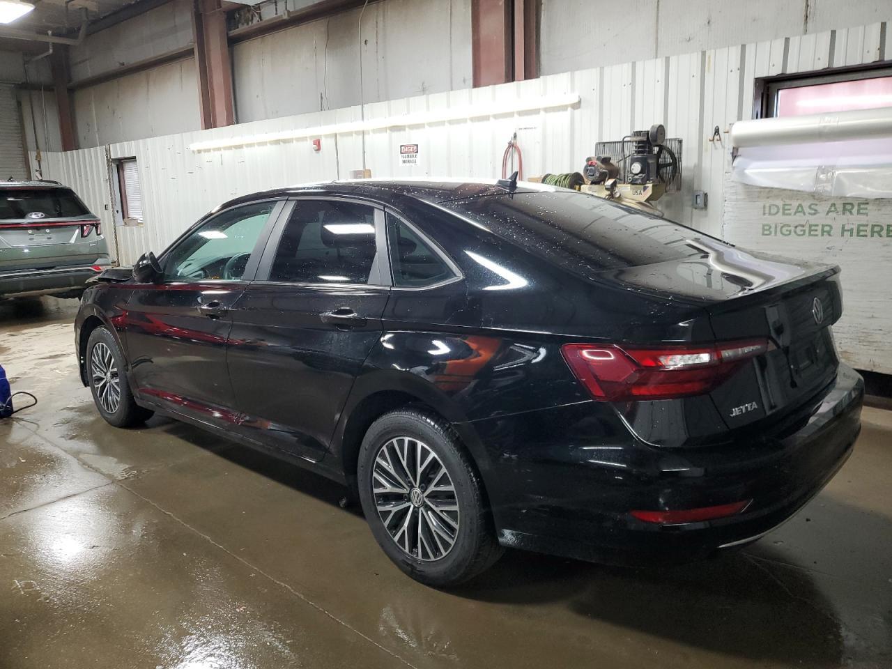 2021 Volkswagen Jetta S - Фото 2