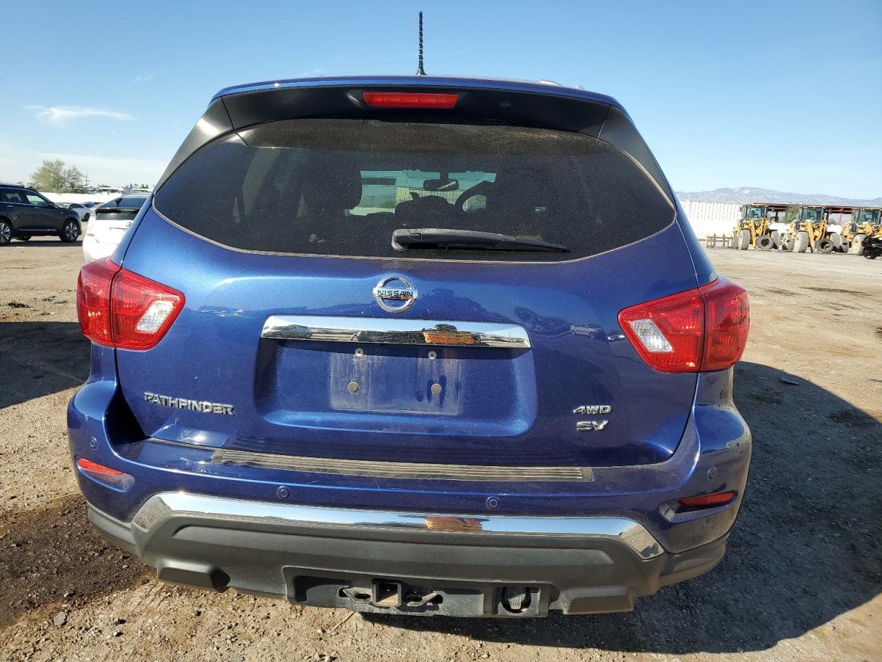 2017 Nissan Pathfinder S - Image 6