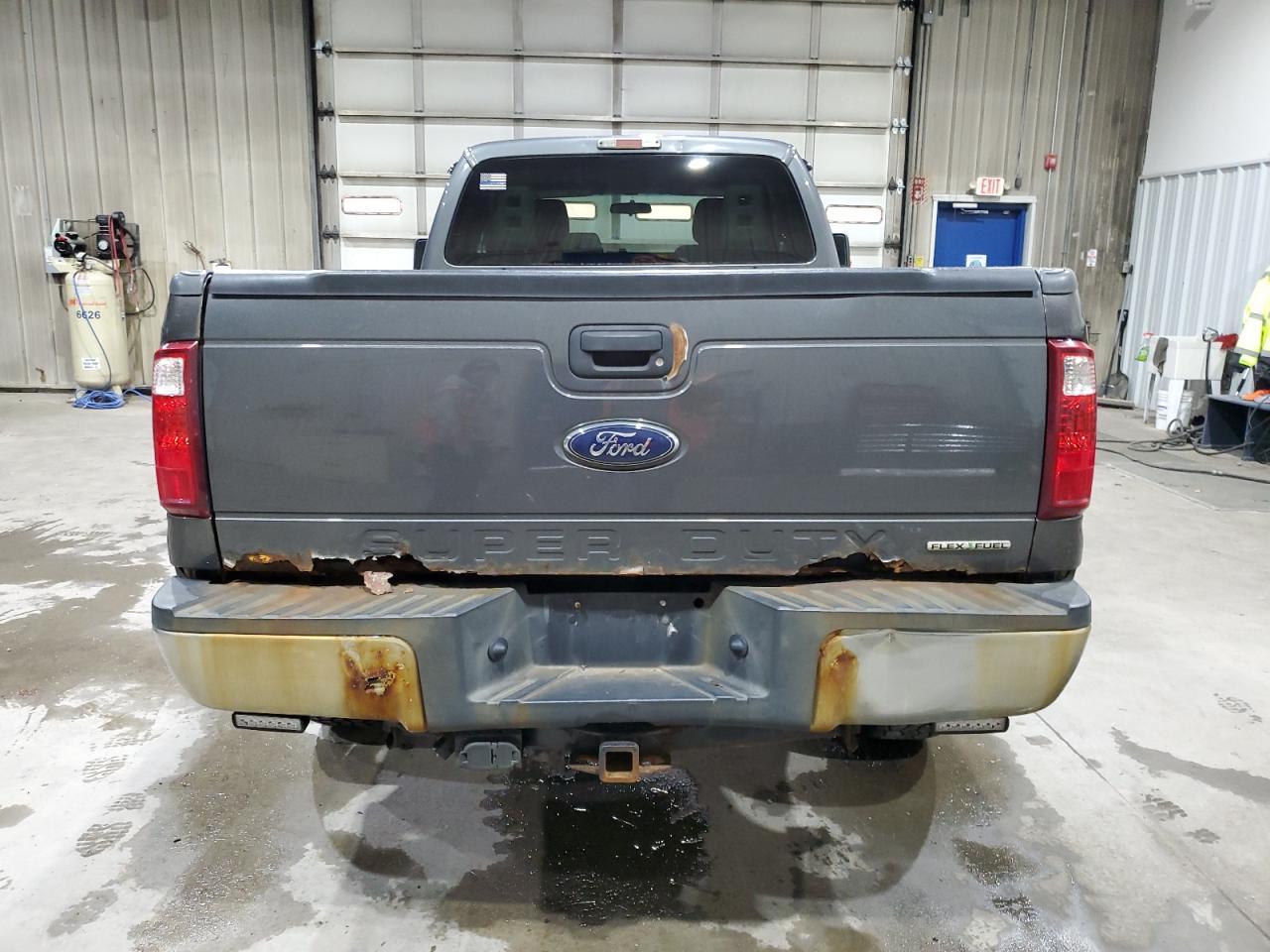 2015 Ford F250 Super Duty - Image 6