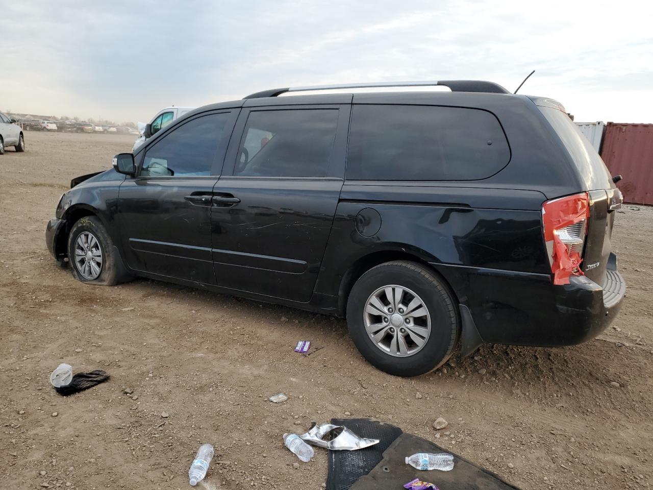 2012 Kia Sedona Lx - Фото 2