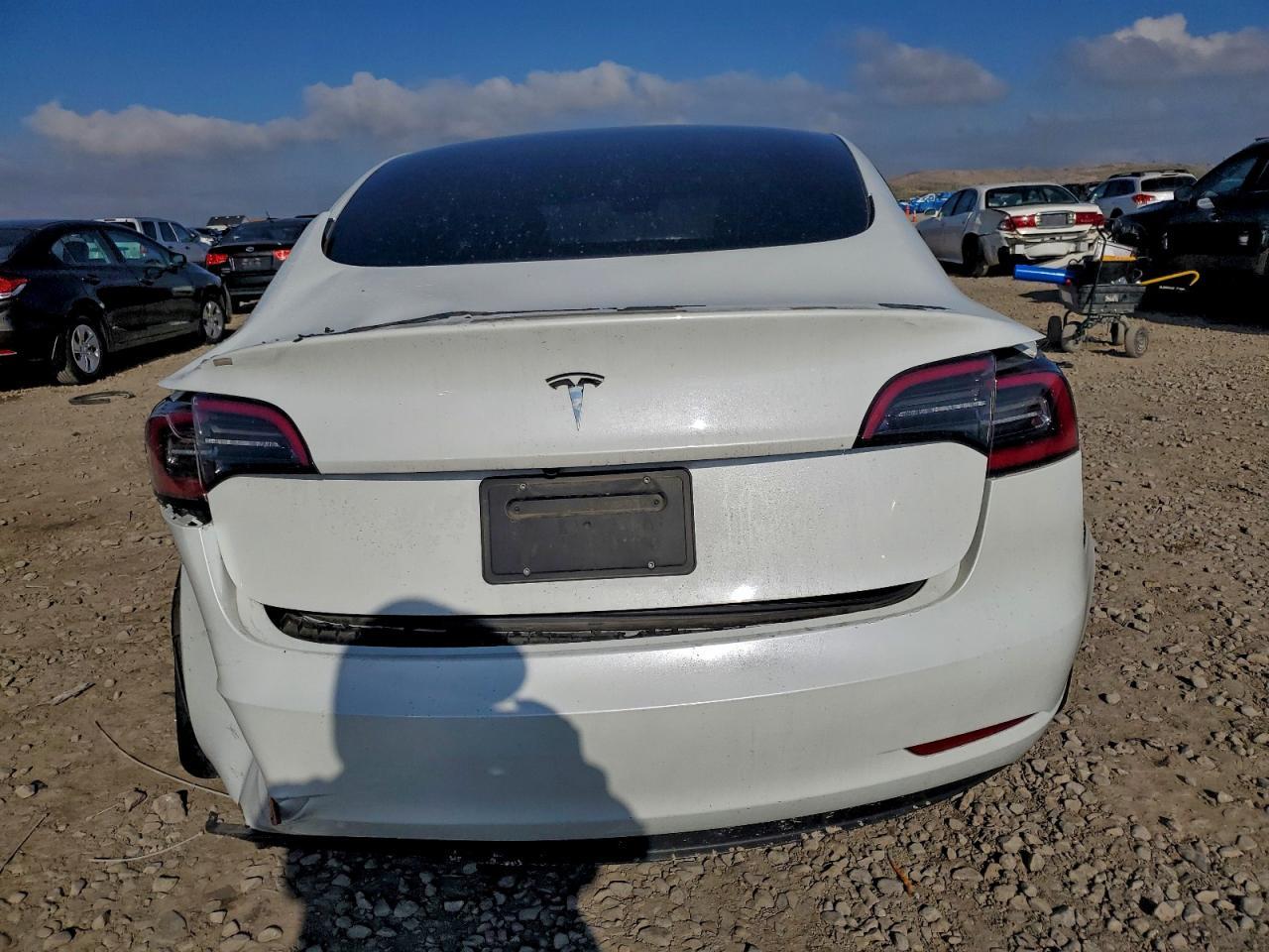2023 Tesla Model 3 - Image 6