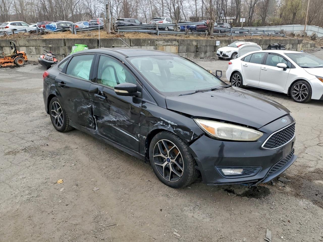 2015 Ford Focus Se - Image 4
