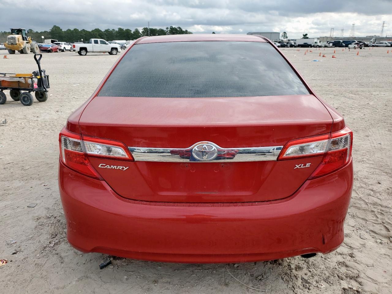 2013 Toyota Camry L - Фото 6