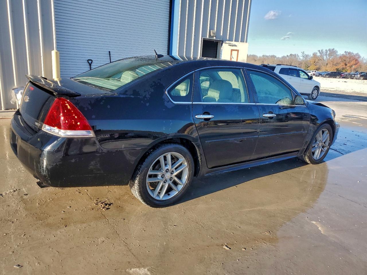 2014 Chevrolet Impala Limited Ltz - Image 3