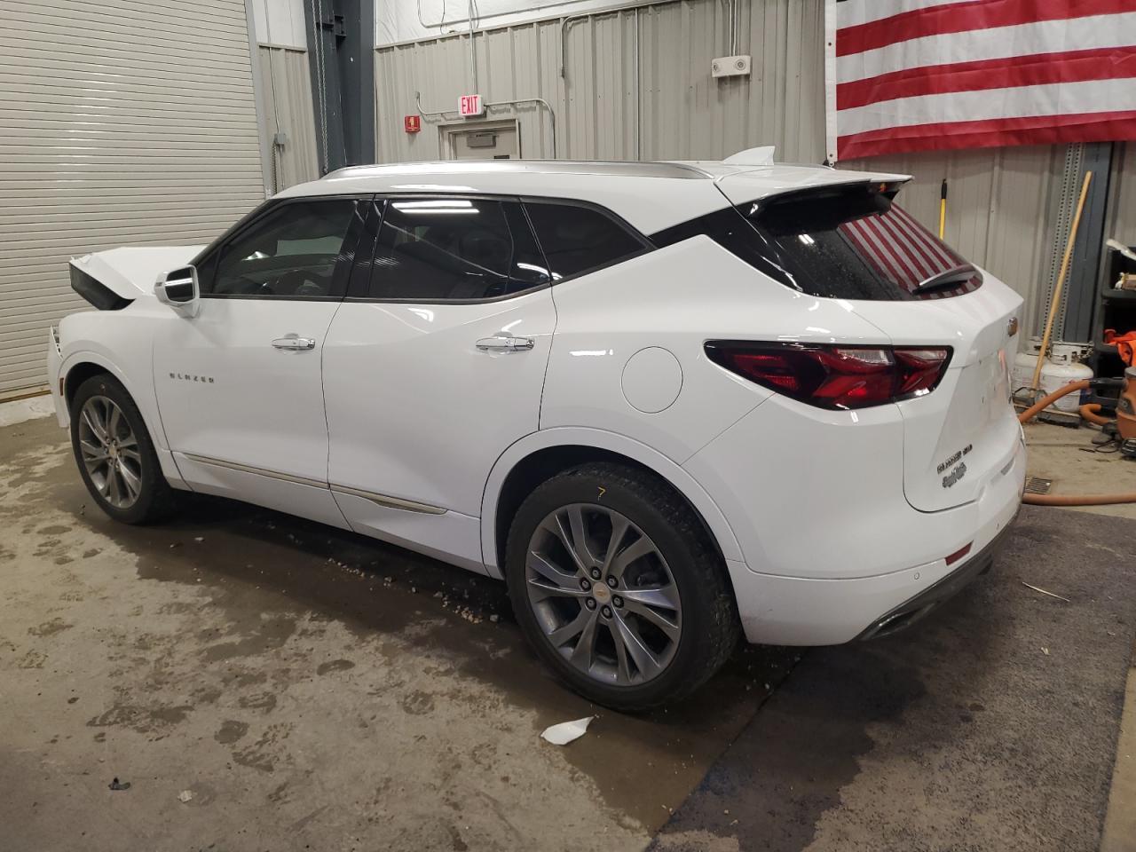 2019 Chevrolet Blazer Premier - Image 2