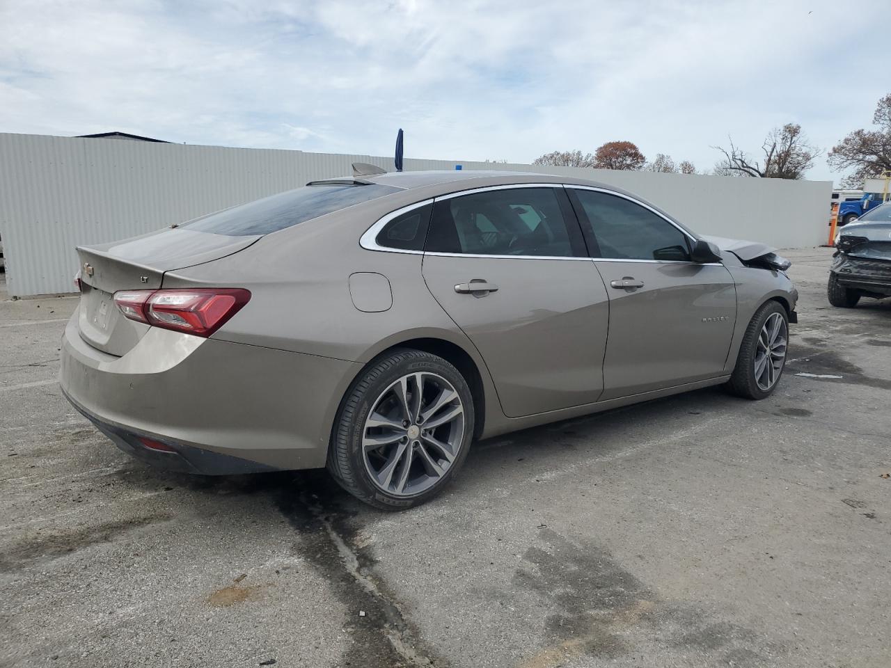 2024 Chevrolet Malibu Premier - Фото 3