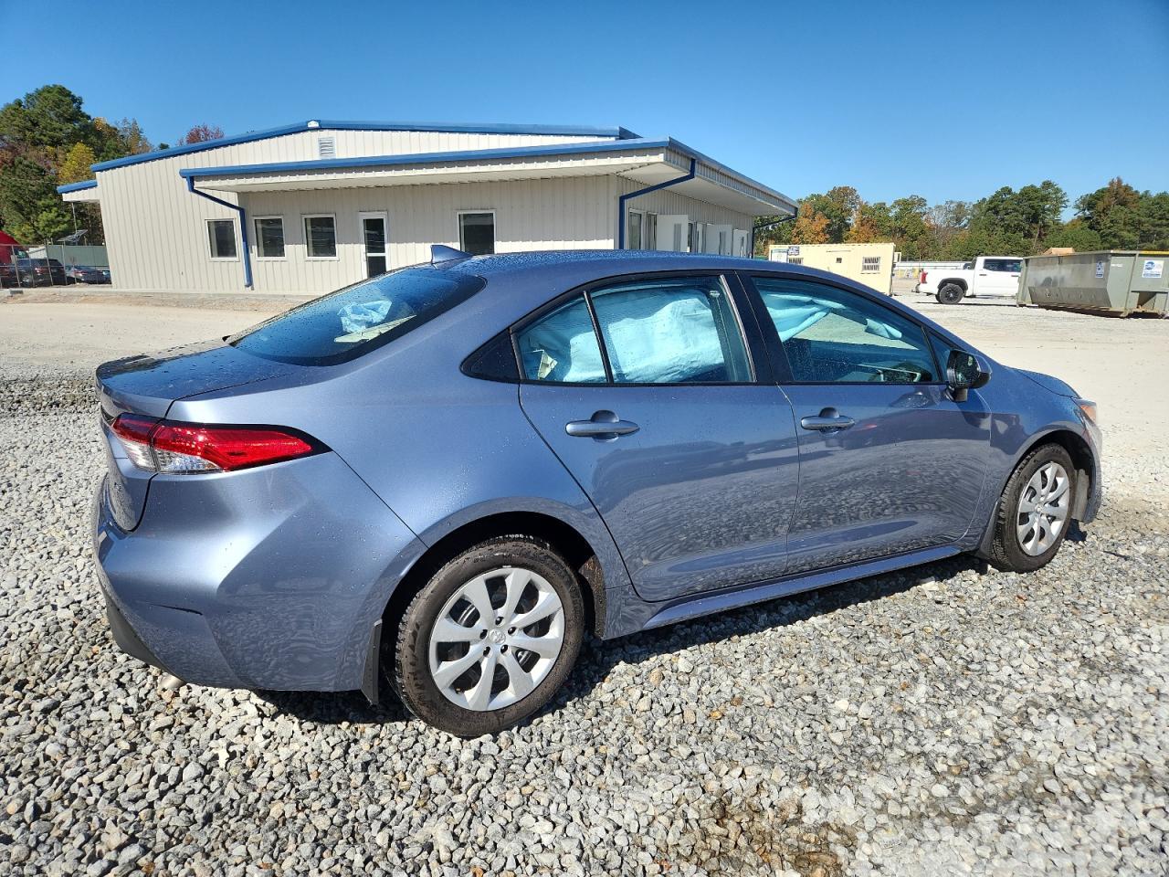 2025 Toyota Corolla Le - Фото 3