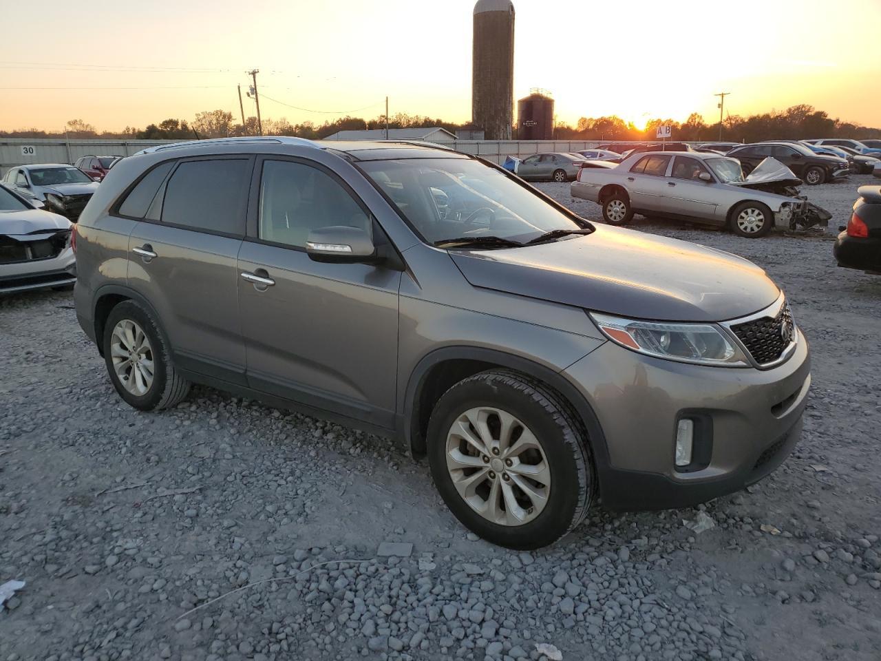 2015 Kia Sorento Ex - Image 4