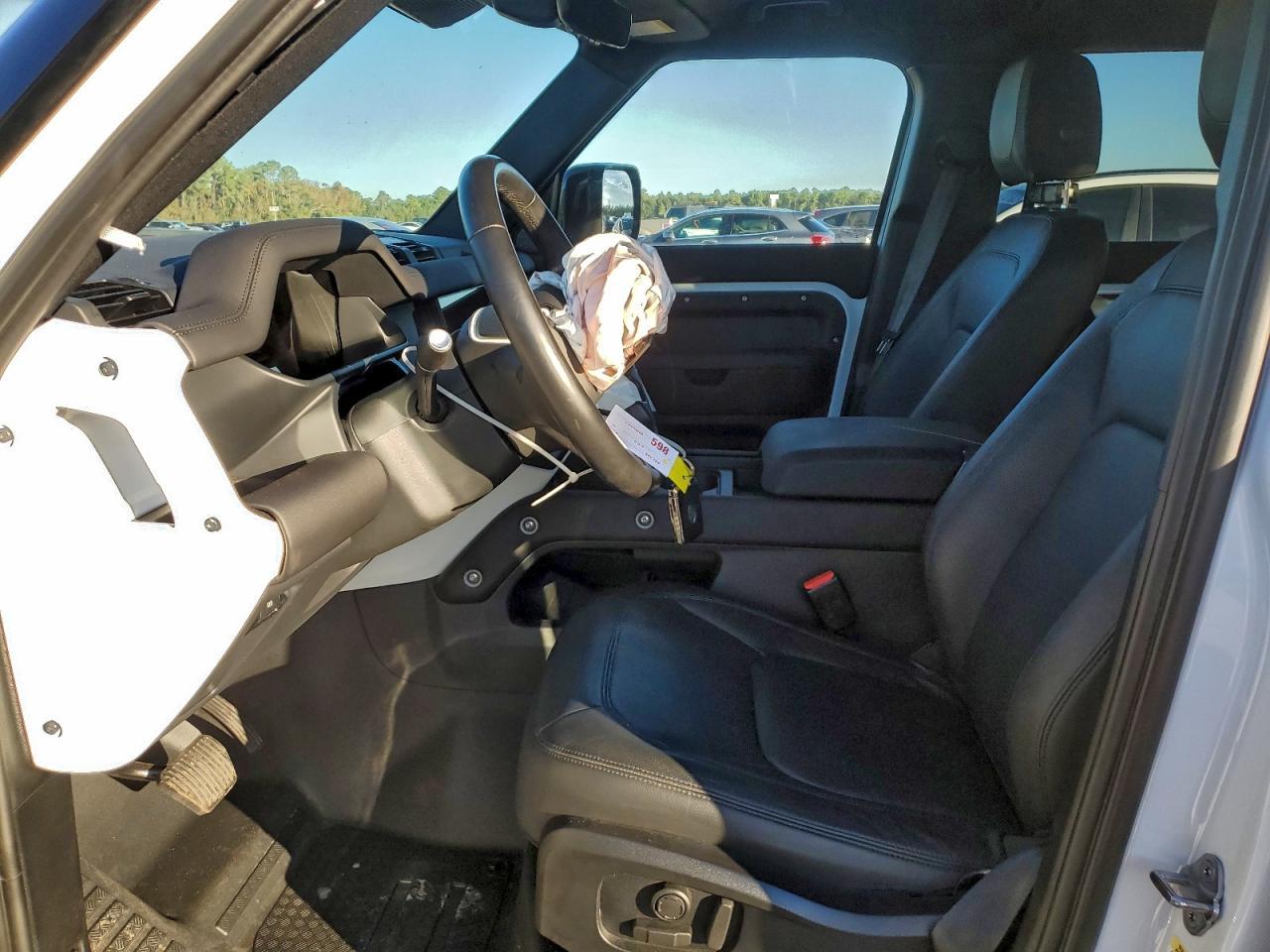 2024 Land Rover Defender 110 S - Image 7