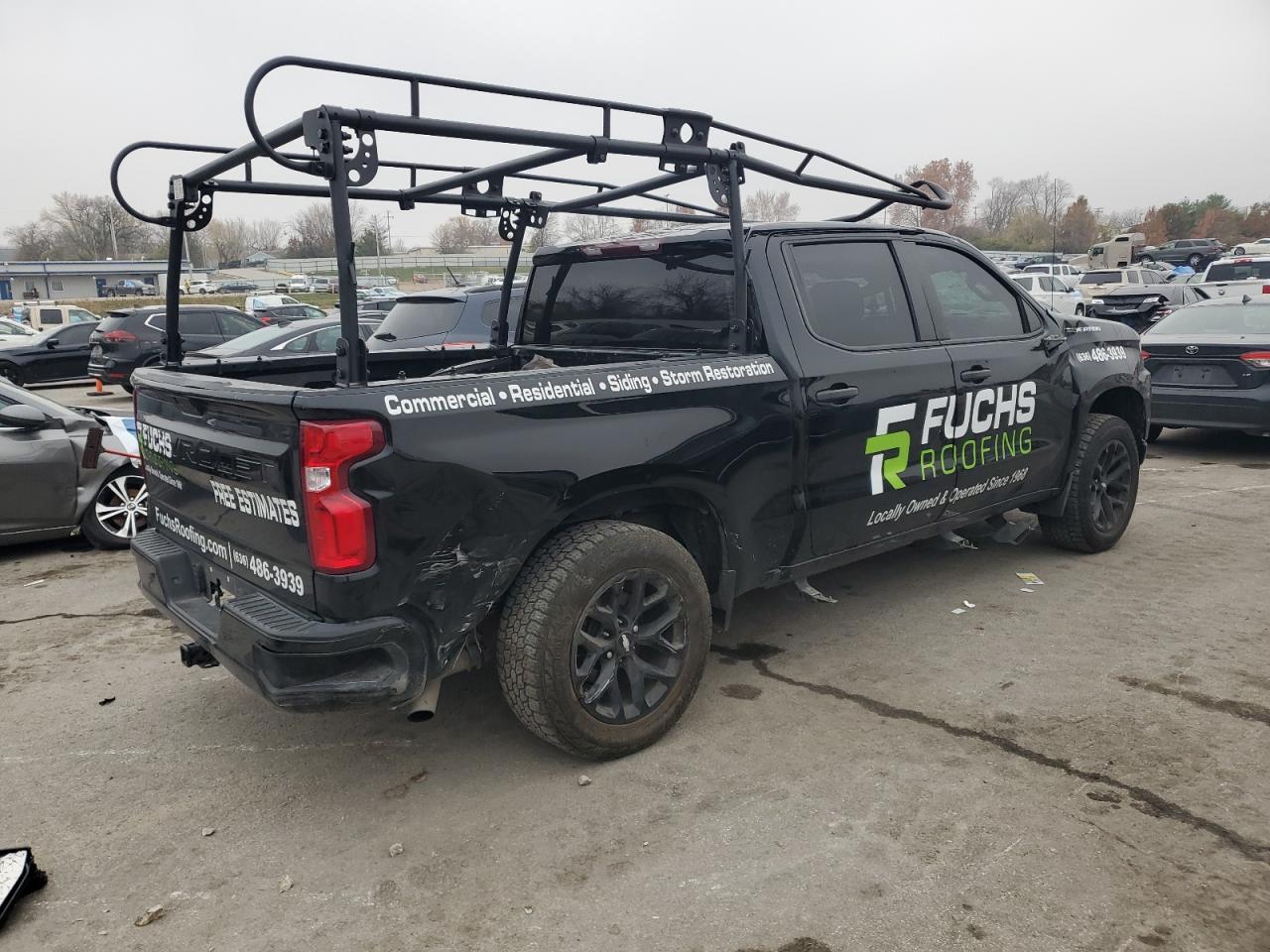 2021 Chevrolet Silverado K1500 Custom - Фото 3