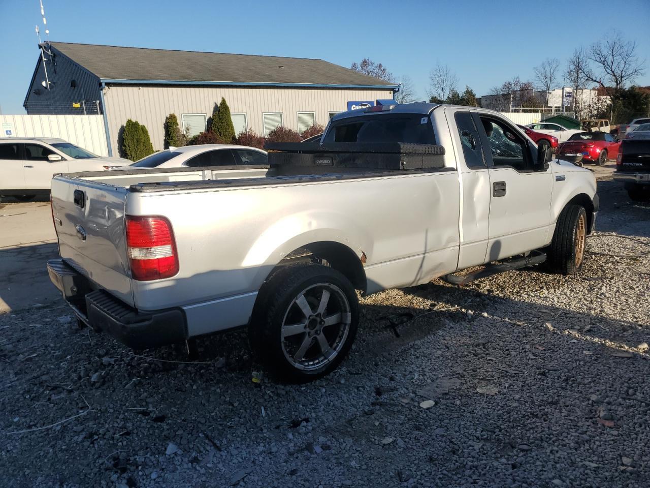 2006 Ford F150 - Фото 3