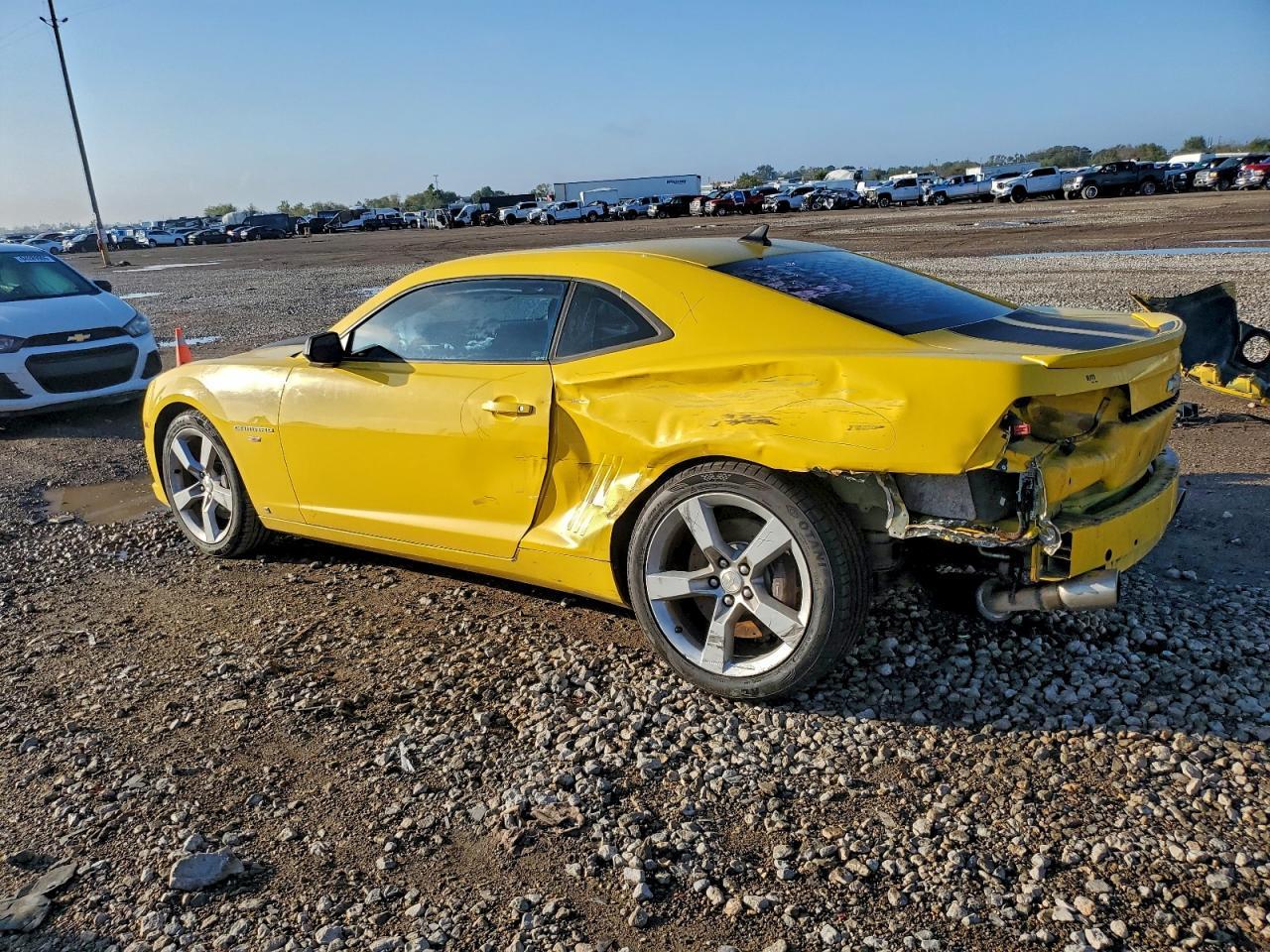 2010 Chevrolet Camaro Ss - Image 2