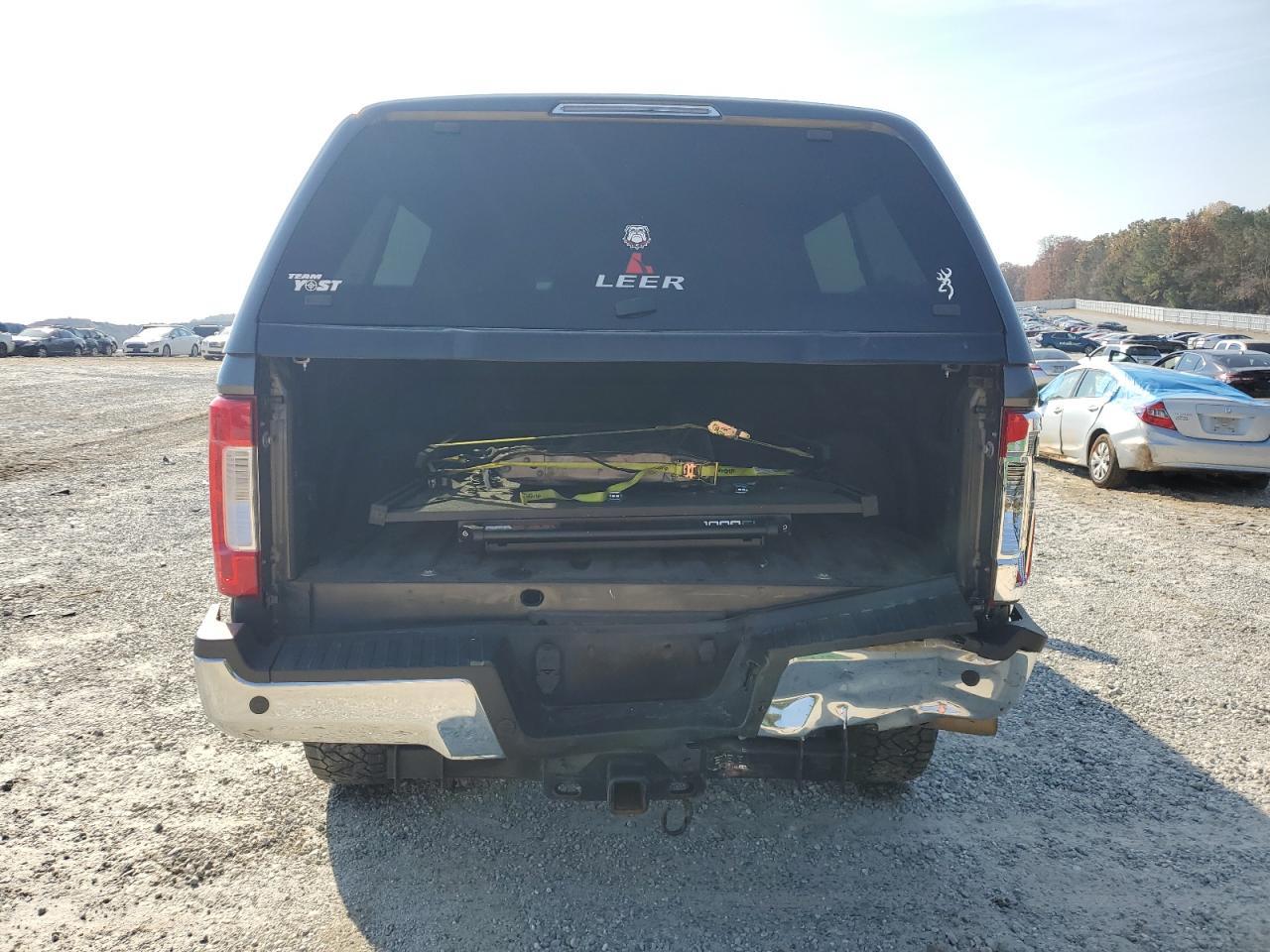 2018 Ford F350 Super Duty - Фото 6