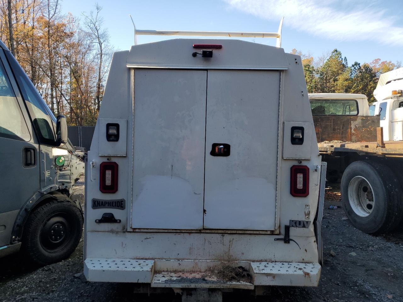 2022 Ford F350 Super Duty - Фото 6