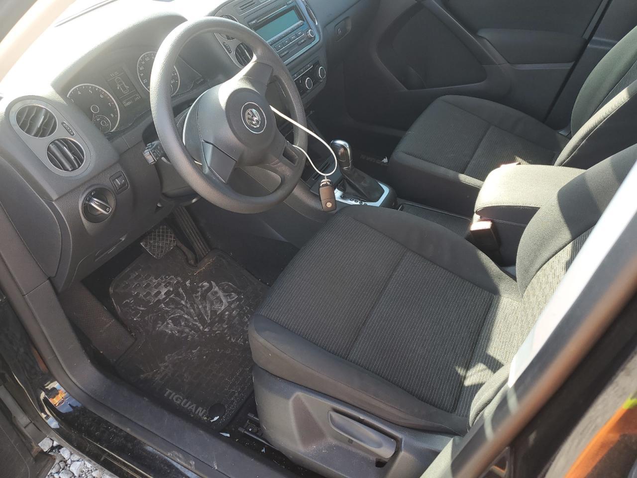 2012 Volkswagen Tiguan S - Фото 7