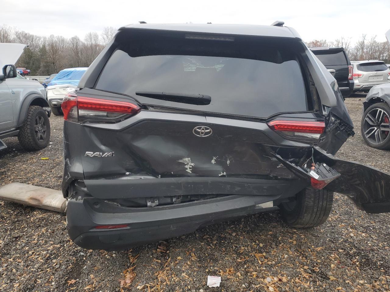 2021 Toyota Rav4 Xle Premium - Фото 6