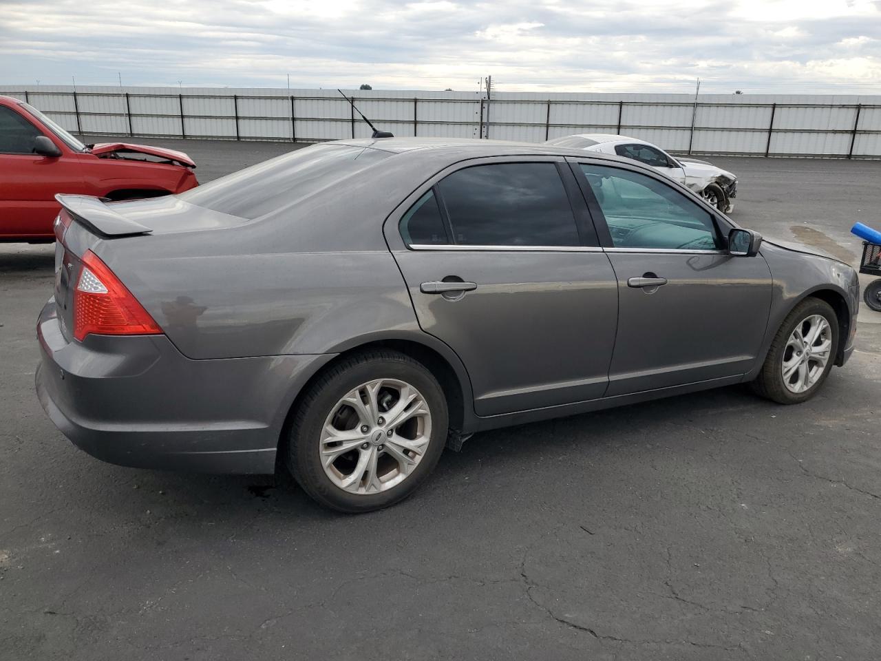 2012 Ford Fusion Se - Фото 3