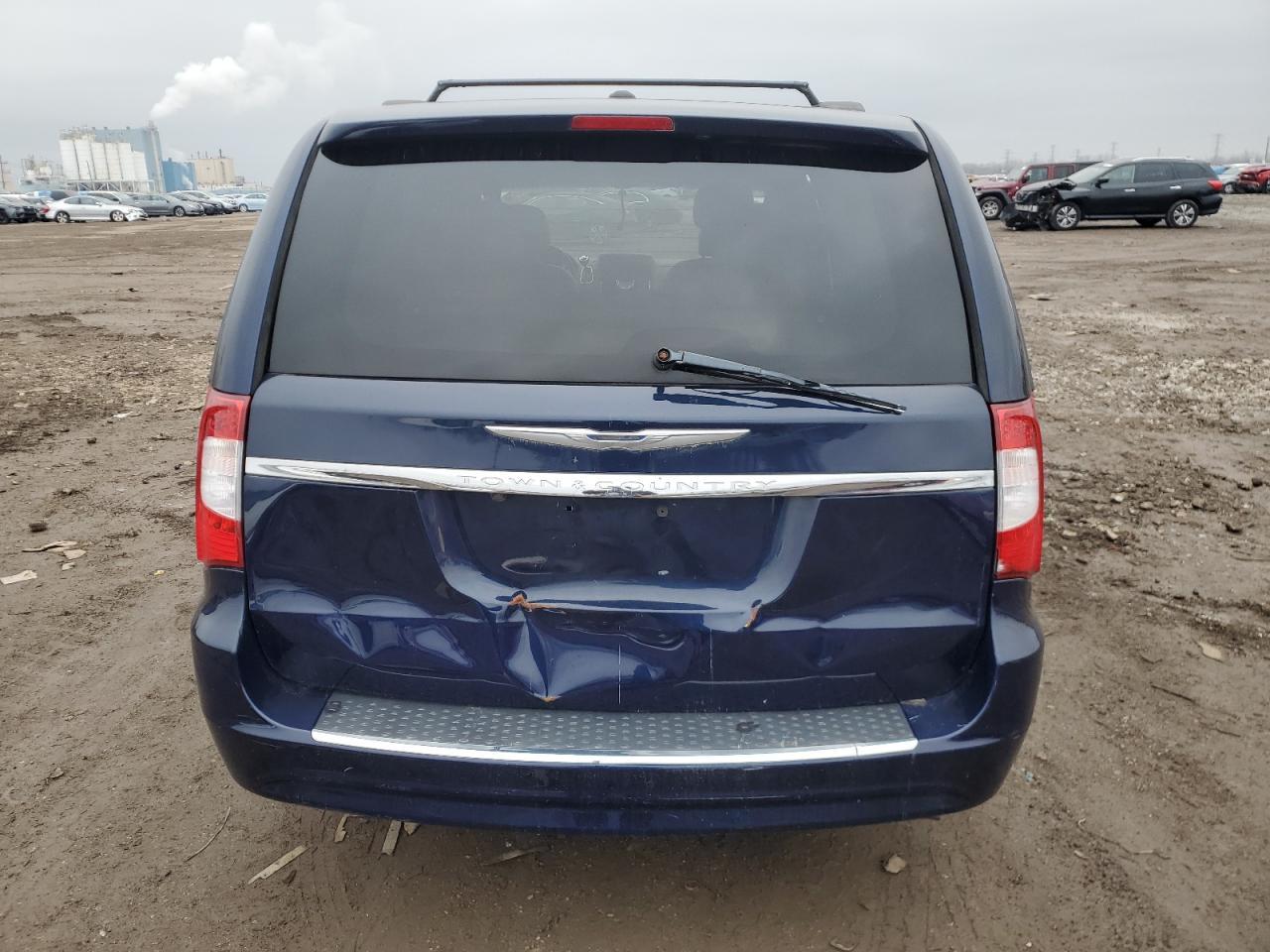 2016 Chrysler Town & Country Touring - Image 6