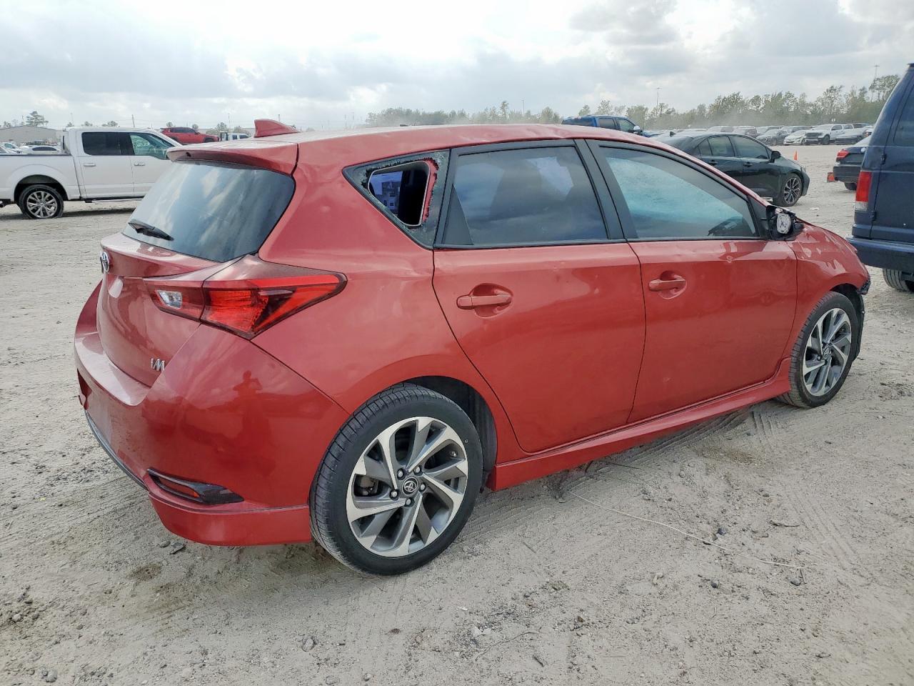 2018 Toyota Corolla Im - Image 3