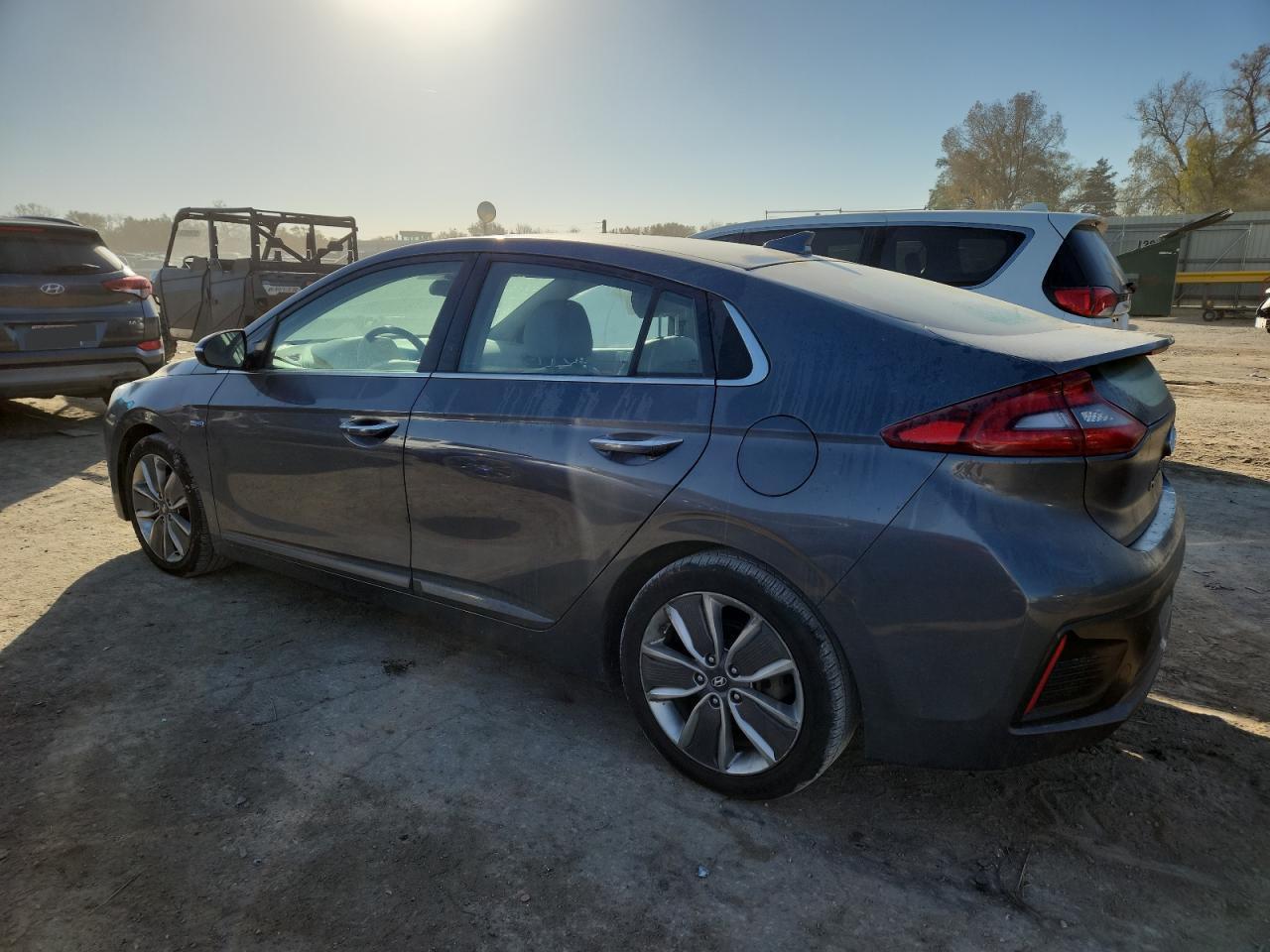 2019 Hyundai Ioniq Limited - Фото 2