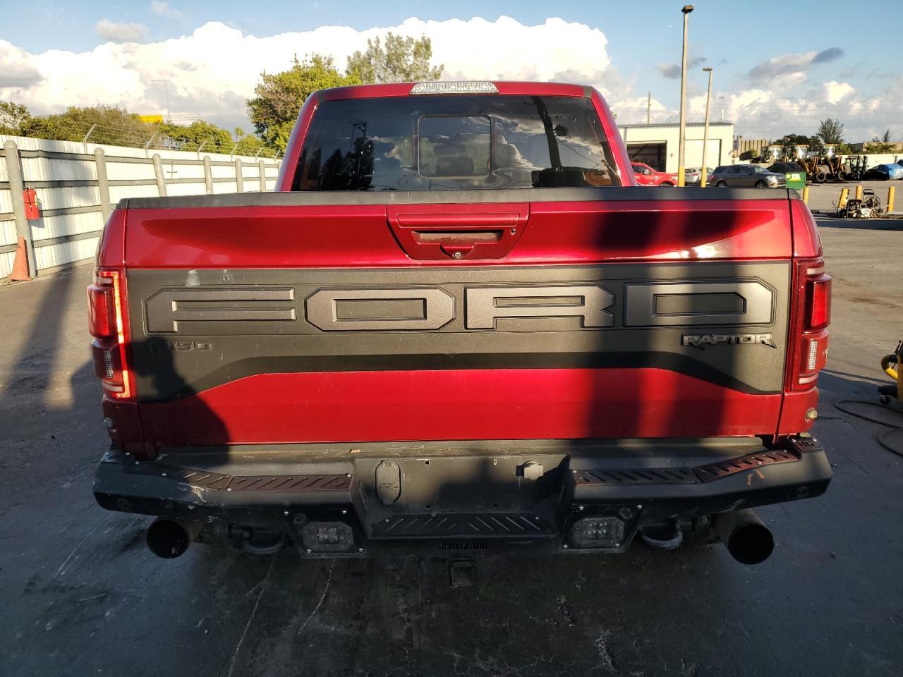 2019 Ford F150 Raptor - Фото 6