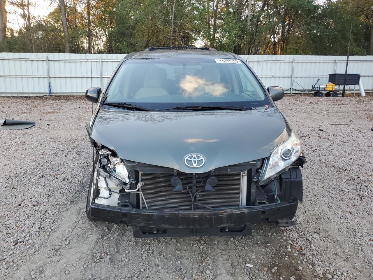 2013 Toyota Sienna Le - Фото 5