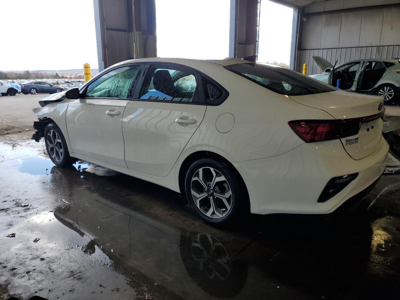 2019 Kia Forte Fe - Image 2