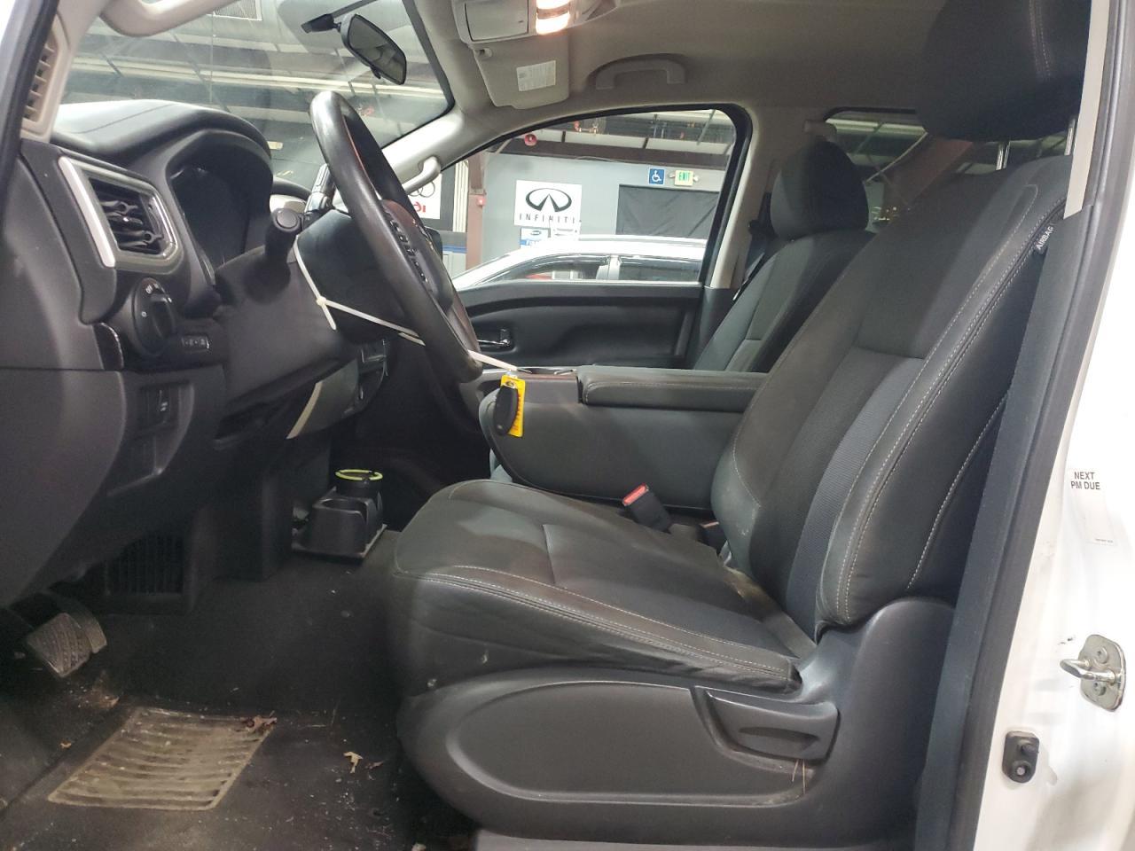 2017 Nissan Titan S - Фото 7