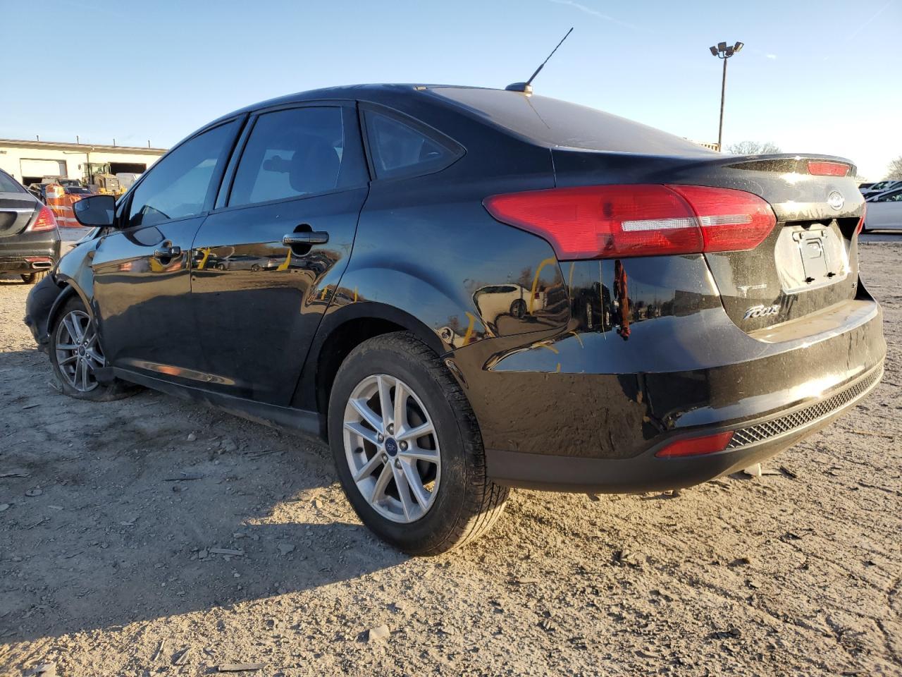 2018 Ford Focus Se - Фото 2