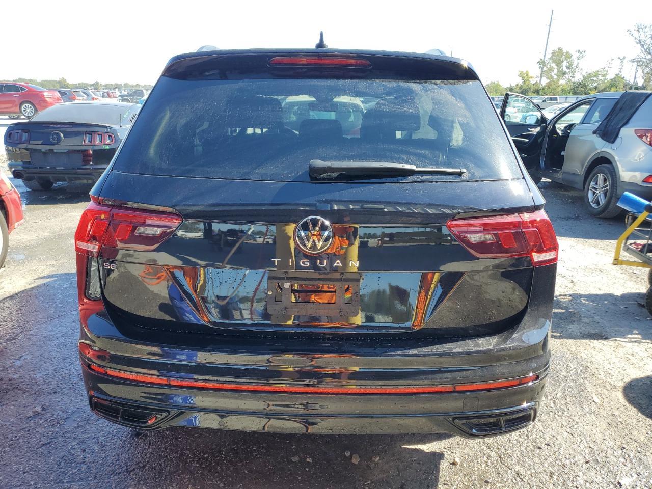 2024 Volkswagen Tiguan Se R-Line Black - Фото 6