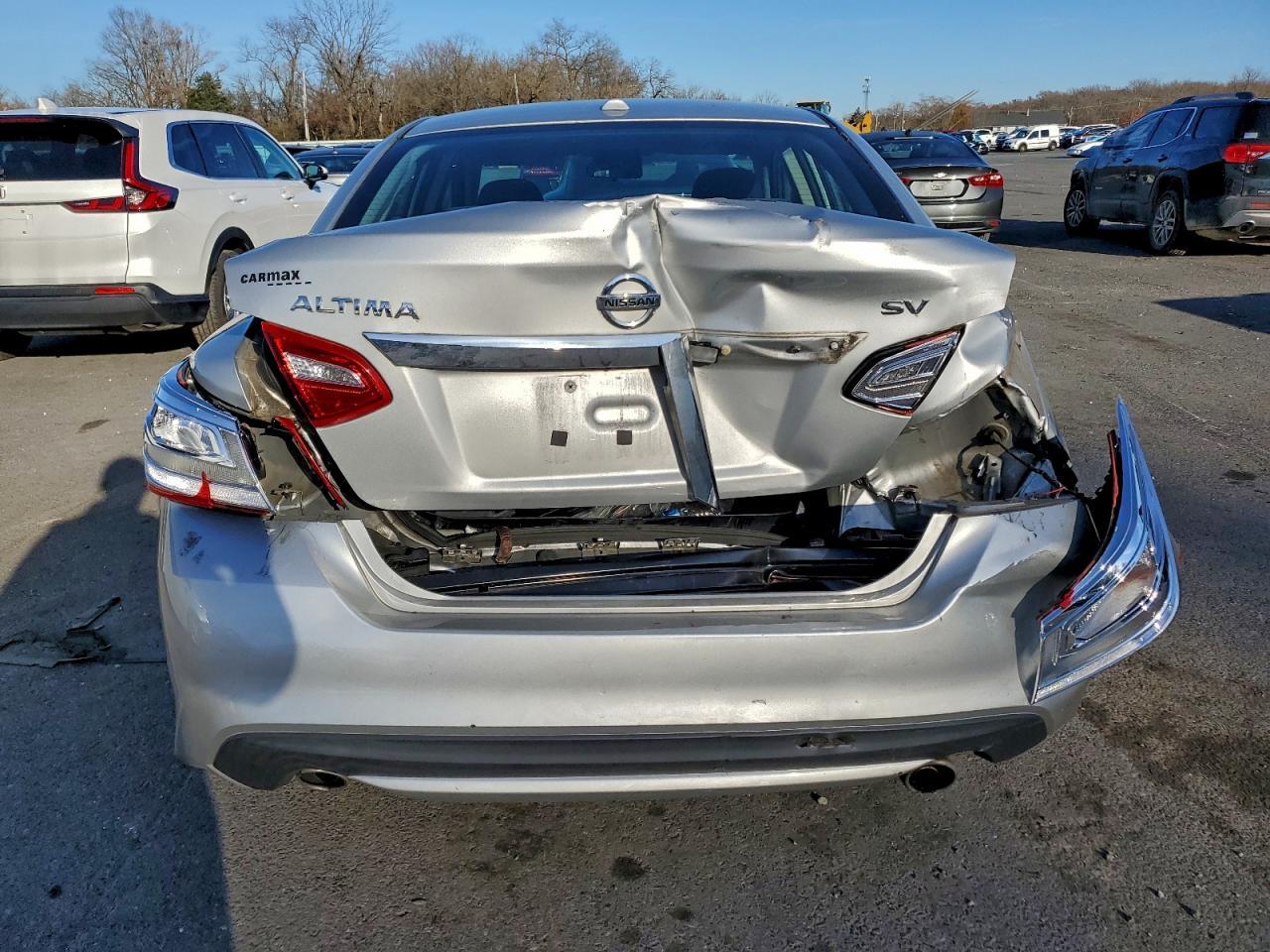 2017 Nissan Altima 2.5 - Image 6