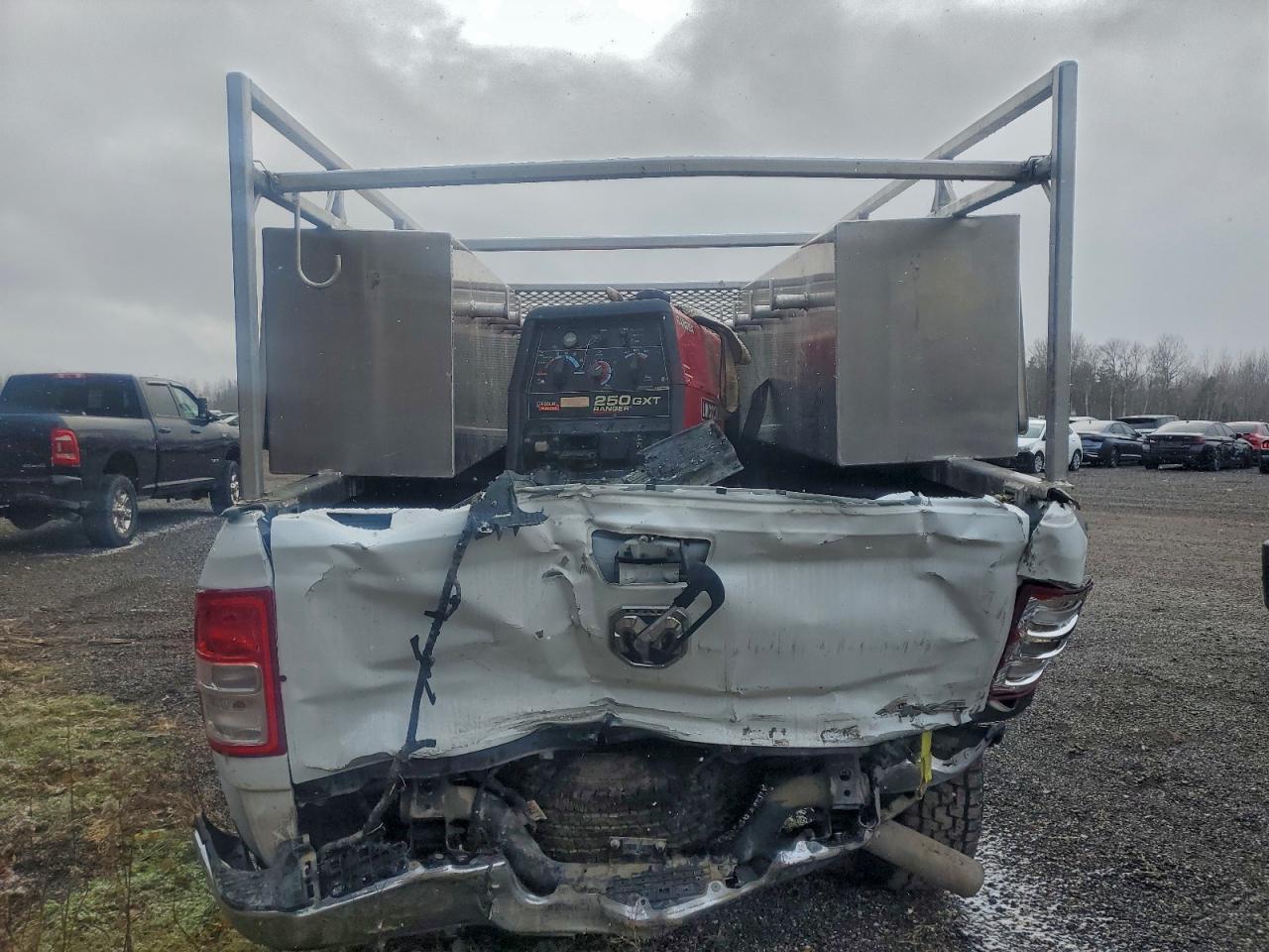 2022 Ram 2500 Tradesman - Фото 6