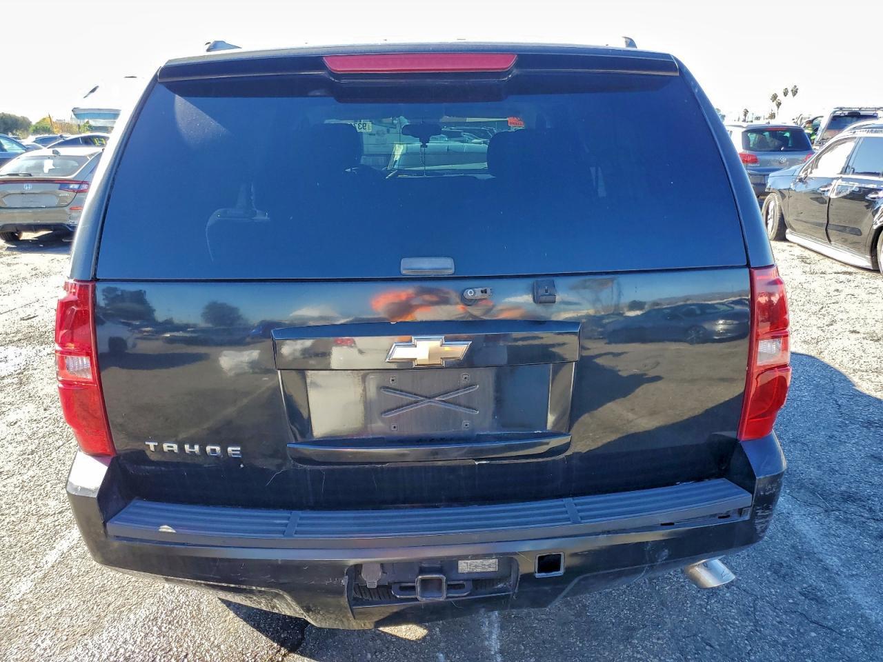2008 Chevrolet Tahoe C1500 - Image 6
